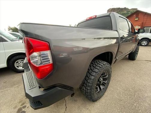 2017 Toyota Tundra SR5