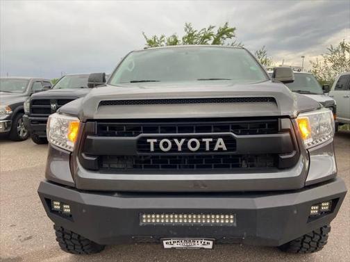 2017 Toyota Tundra SR5