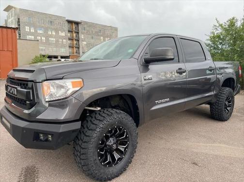 2017 Toyota Tundra SR5