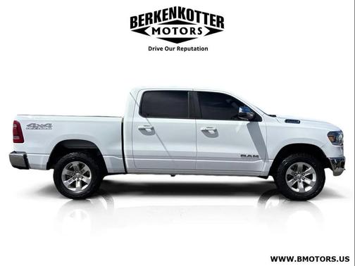 Bright White Clearcoat 2023 RAM 1500 Laramie