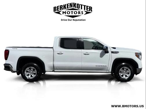 Summit White 2019 GMC Sierra 1500 SLE