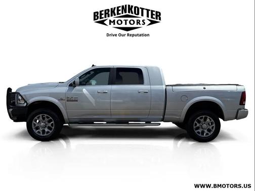 Bright Silver Metallic Clearcoat 2018 RAM 3500 Limited Mega Cab 4x4 6'4' Box