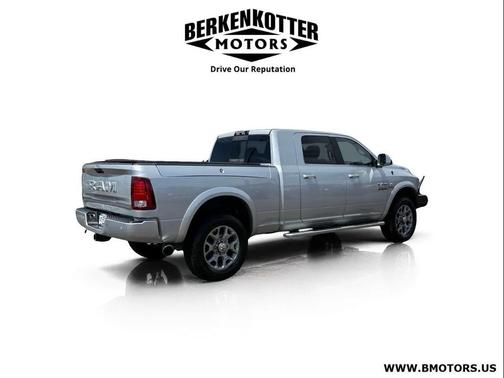 Bright Silver Metallic Clearcoat 2018 RAM 3500 Limited Mega Cab 4x4 6'4' Box