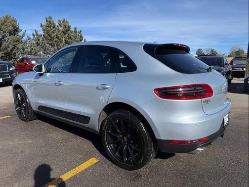 2017 Porsche Macan 