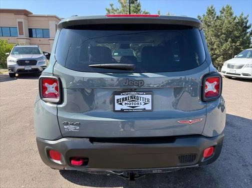 2016 Jeep Renegade Trailhawk