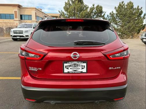 2021 Nissan Rogue Sport SL