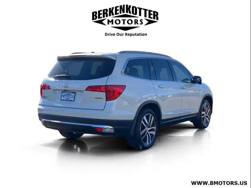 White Diamond Pearl 2016 Honda Pilot Touring