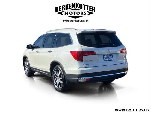 White Diamond Pearl 2016 Honda Pilot Touring