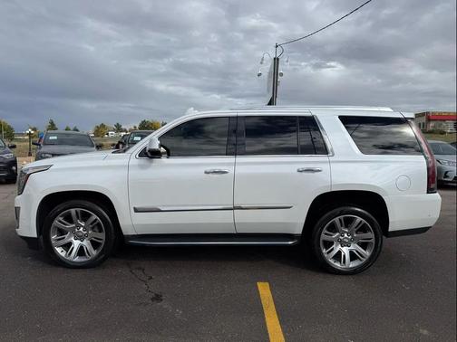 2018 Cadillac Escalade Luxury