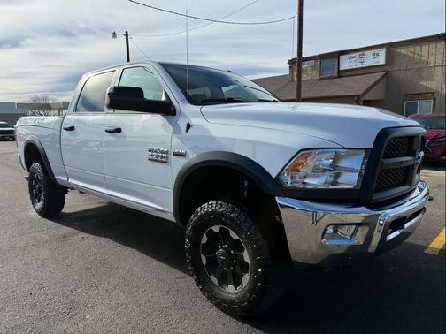 2018 RAM 2500 Tradesman Crew Cab 4x4 6'4' Box