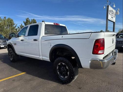 2018 RAM 2500 Tradesman Crew Cab 4x4 6'4' Box