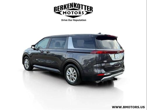 2022 Kia Carnival LXS