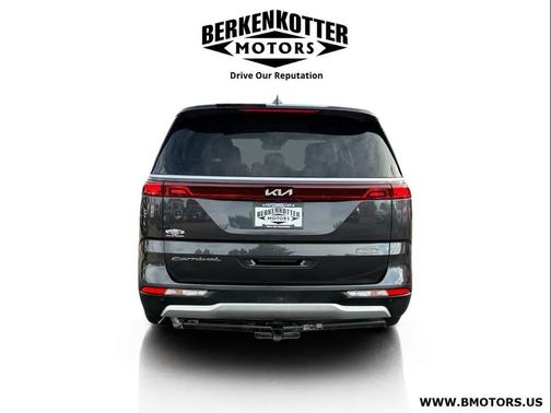 2022 Kia Carnival LXS