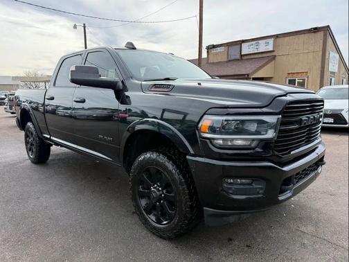 2019 RAM 2500 Laramie Crew Cab 4x4 6'4' Box
