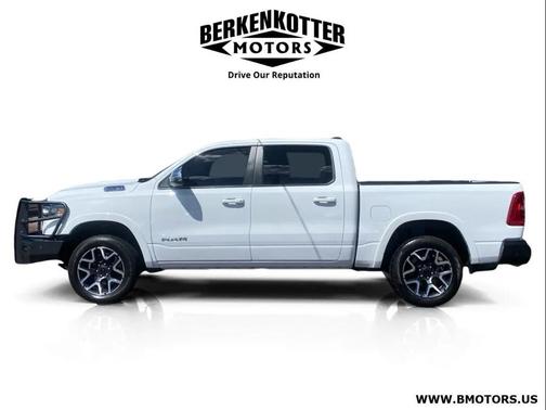 Bright White Clearcoat 2025 RAM 1500 Laramie