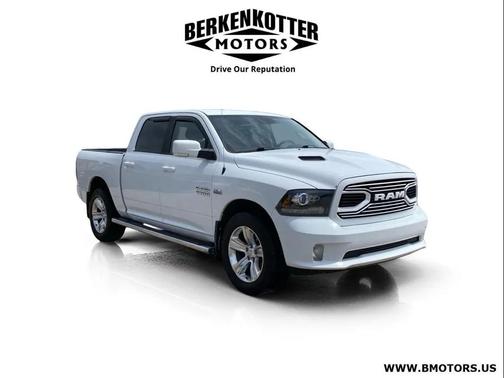 Bright White 2018 RAM 1500 Sport