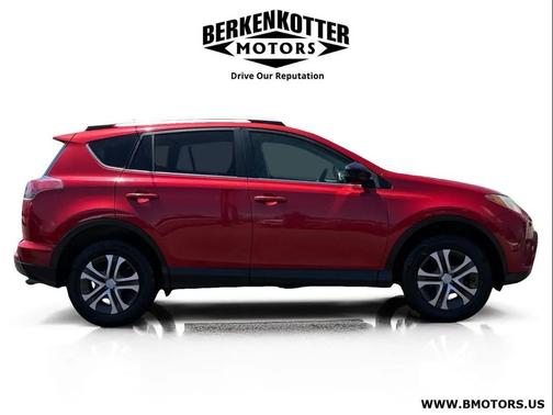 Barcelona Red Metallic 2016 Toyota RAV4 LE
