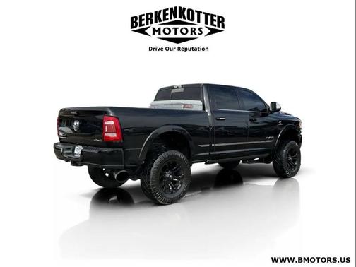 Diamond Black Crystal Pearlcoat 2019 RAM 2500 Limited Crew Cab 4x4 6'4' Box