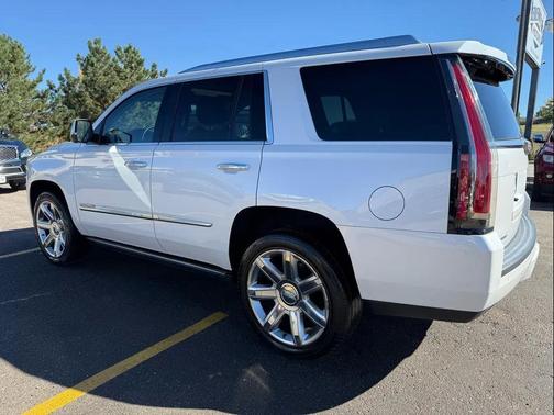 2016 Cadillac Escalade Premium