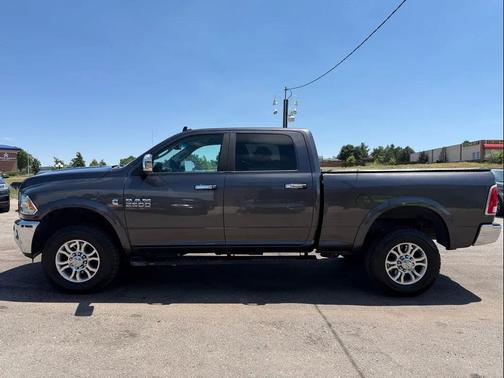 2016 RAM 2500 Laramie