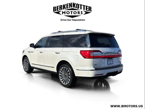Ivory Pearl Metallic Tri-Coat 2018 Lincoln Navigator Reserve