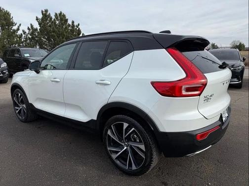 2019 Volvo XC40 T5 R-Design