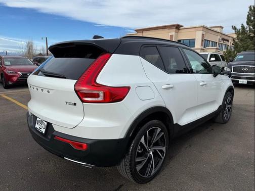 2019 Volvo XC40 T5 R-Design