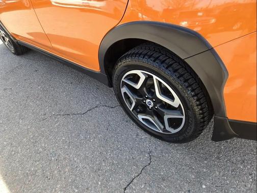 Sunshine Orange 2018 Subaru Crosstrek 2.0i Limited