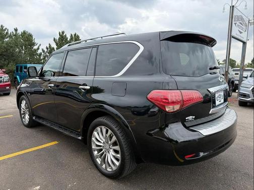 2016 INFINITI QX80 Base