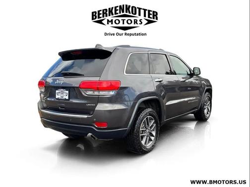 Granite Crystal Metallic Clearcoat 2018 Jeep Grand Cherokee Limited