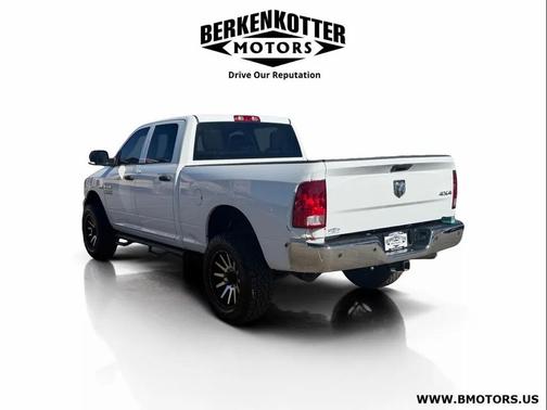 2017 RAM 2500 Tradesman Crew Cab 4x4 6'4' Box