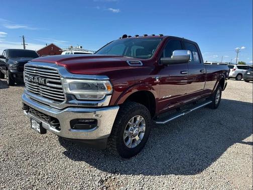 Delmonico Red Pearlcoat 2022 RAM 3500 Laramie Crew Cab 4x4 8' Box