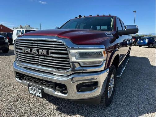 Delmonico Red Pearlcoat 2022 RAM 3500 Laramie Crew Cab 4x4 8' Box