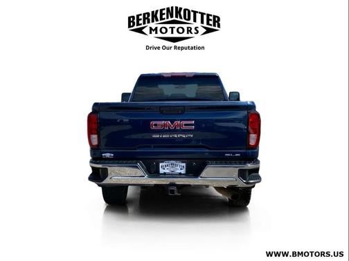Pacific Blue Metallic 2021 GMC Sierra 2500 SLE
