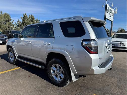 Classic Silver Metallic 2016 Toyota 4Runner SR5