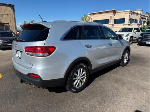 2018 Kia Sorento LX
