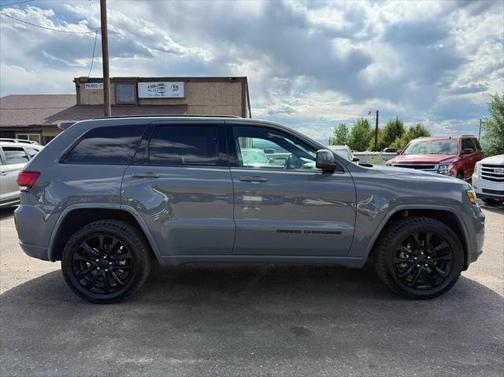 2021 Jeep Grand Cherokee Laredo