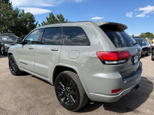2021 Jeep Grand Cherokee Laredo