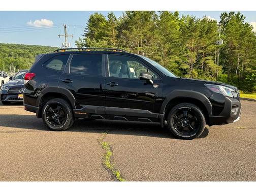 Crystal Black Silica 2022 Subaru Forester Wilderness