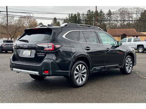 2025 Subaru Outback Touring XT