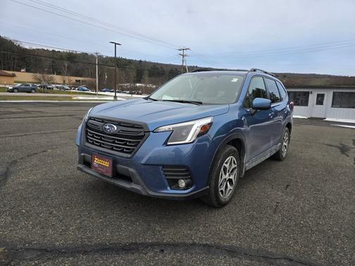 2024 Subaru Forester Premium