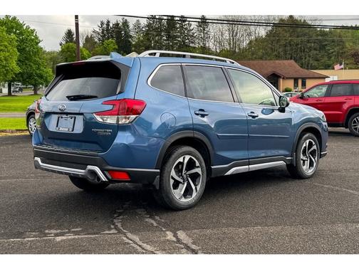 2023 Subaru Forester Touring