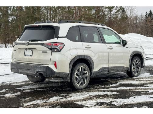 2025 Subaru Forester Hybrid Premium