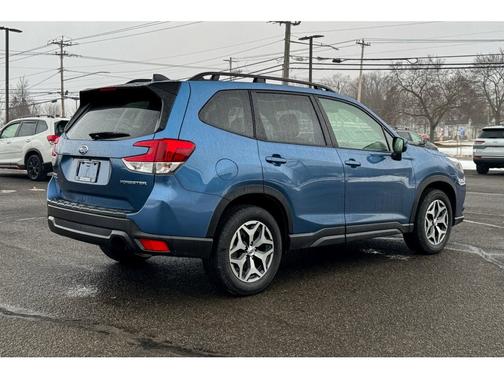 2024 Subaru Forester Premium