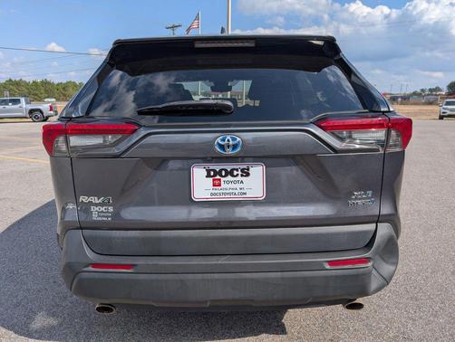 2023 Toyota RAV4 Hybrid XLE