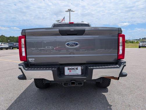 Gray Metallic 2024 Ford F-250 XLT