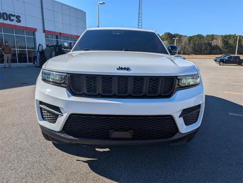 2024 Jeep Grand Cherokee Altitude
