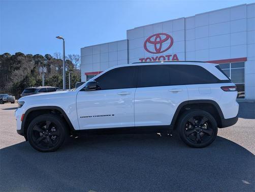 2024 Jeep Grand Cherokee Altitude