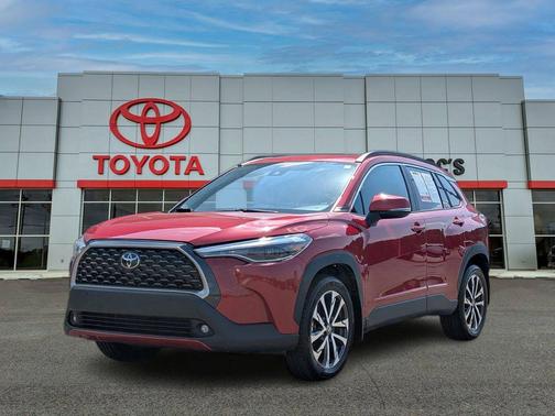 Barcelona Red Metallic 2022 Toyota Corolla Cross XLE
