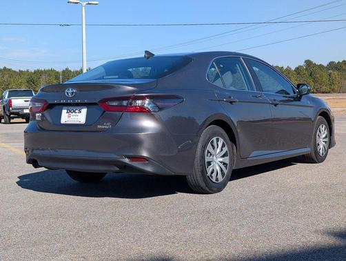 2024 Toyota Camry Hybrid LE